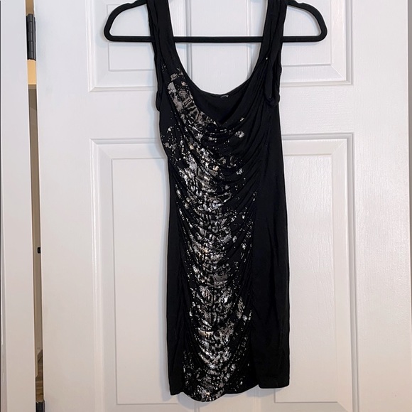 Guess Mini dress perfect for a night out! - Picture 1 of 2